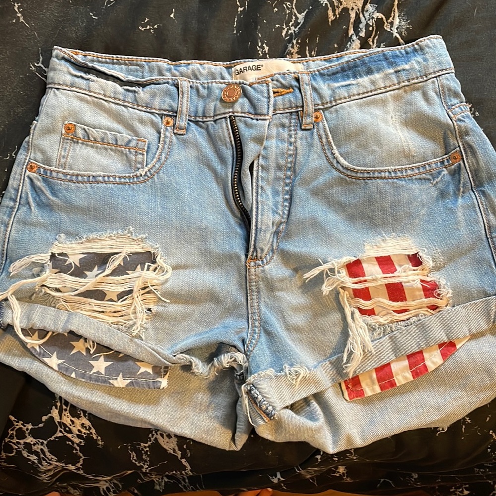Garage USA shorts